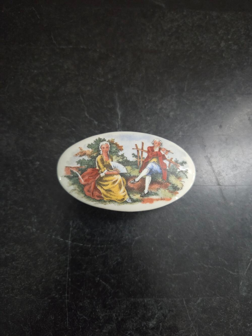 Vintage Mt Vernon Virginia Porcelain Trinket Box Rococo Couple Scene 3" Oval
